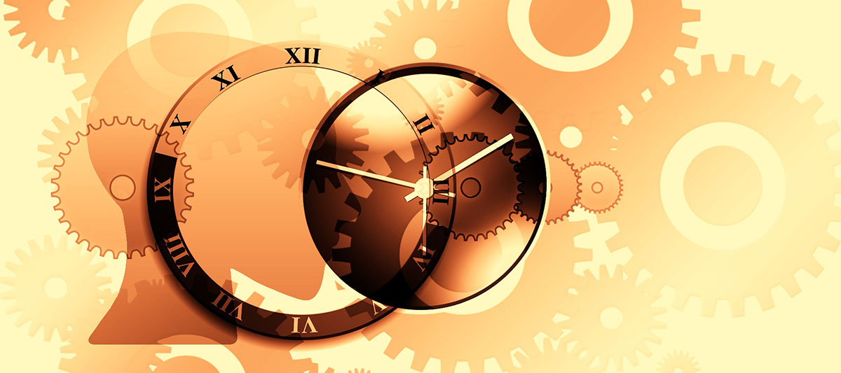 Thinking clock head